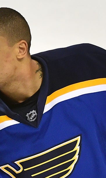 Blues enforcer blows a kiss to Dallas Stars bench after fight